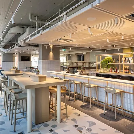 Holiday Inn Express Auckland City Centre By Ihg-3