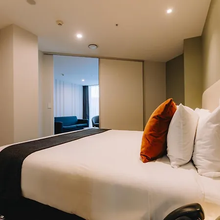Ramada By Wyndham Newmarket Auckland-3